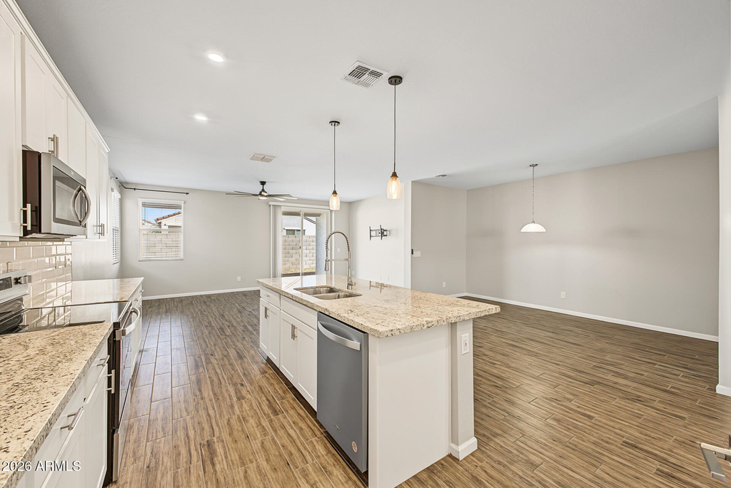 17822 W Villa Hermosa Lane - Photo 19