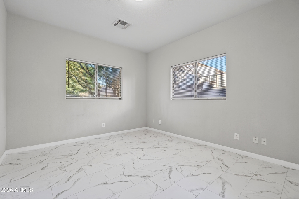 2027 E University Drive - Photo 14