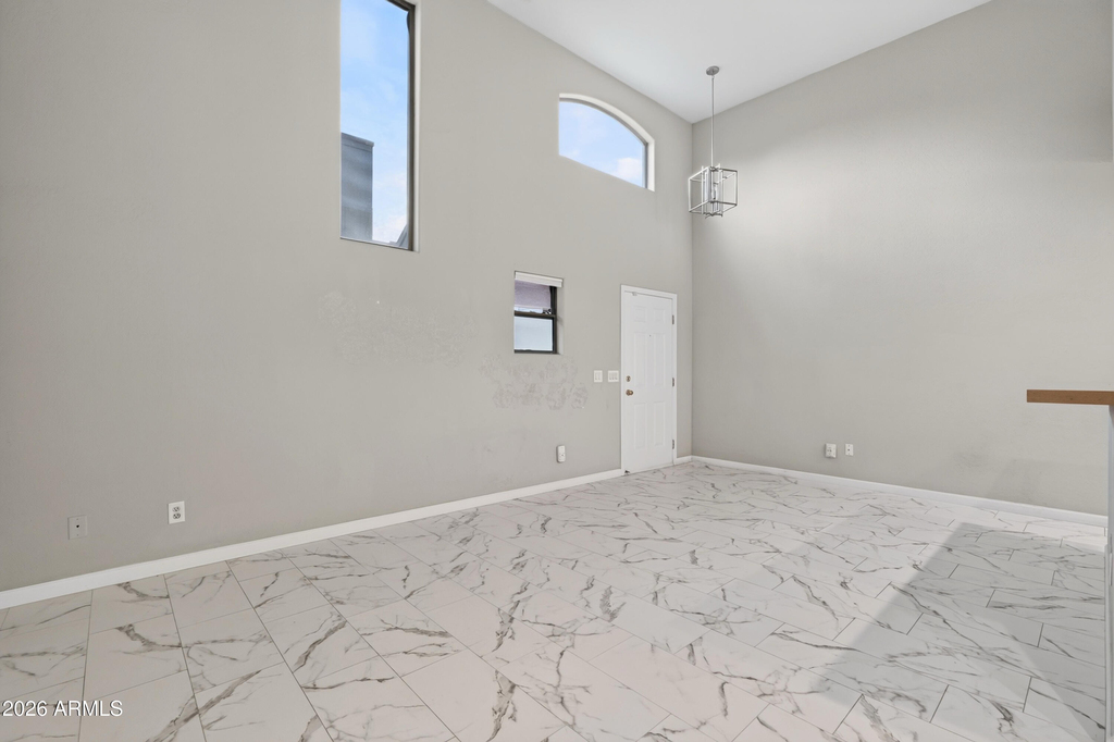 2027 E University Drive - Photo 7