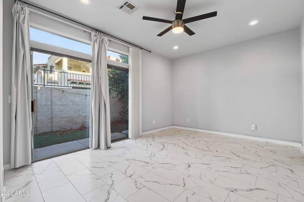 2027 E University Drive - Photo 8