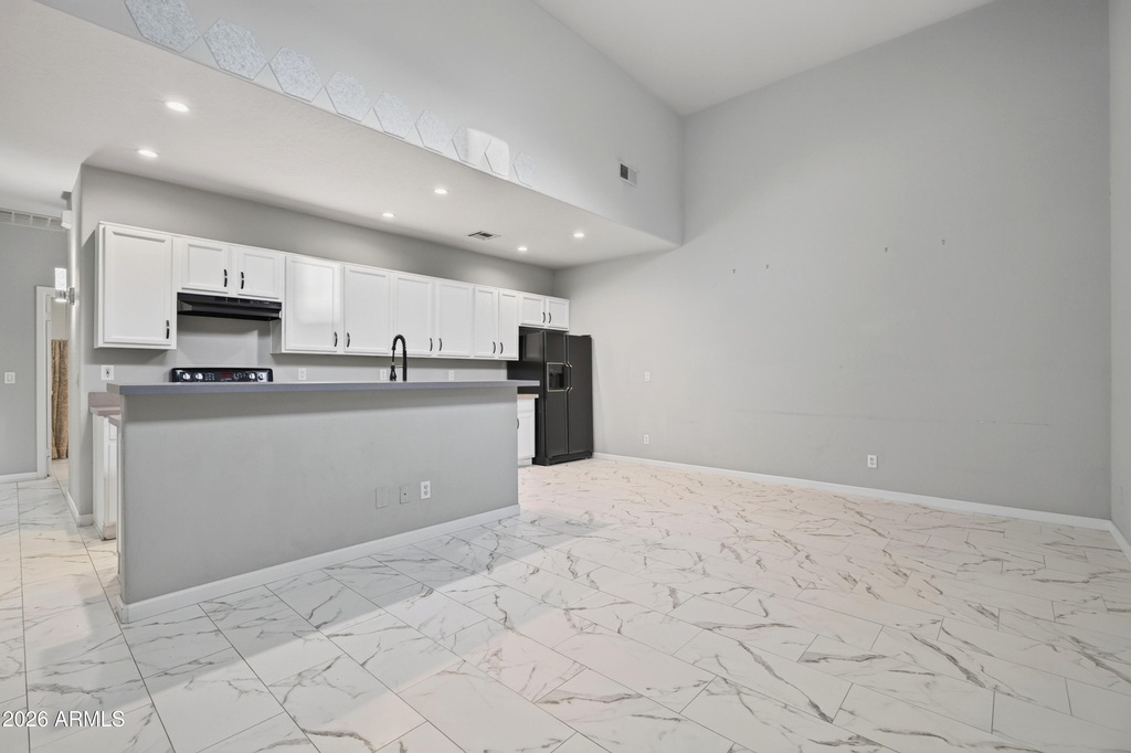 2027 E University Drive - Photo 3
