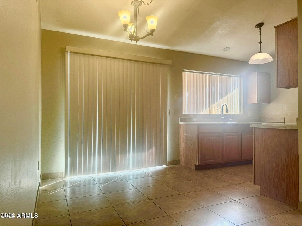 1825 E Sandra Terrace - Photo 3