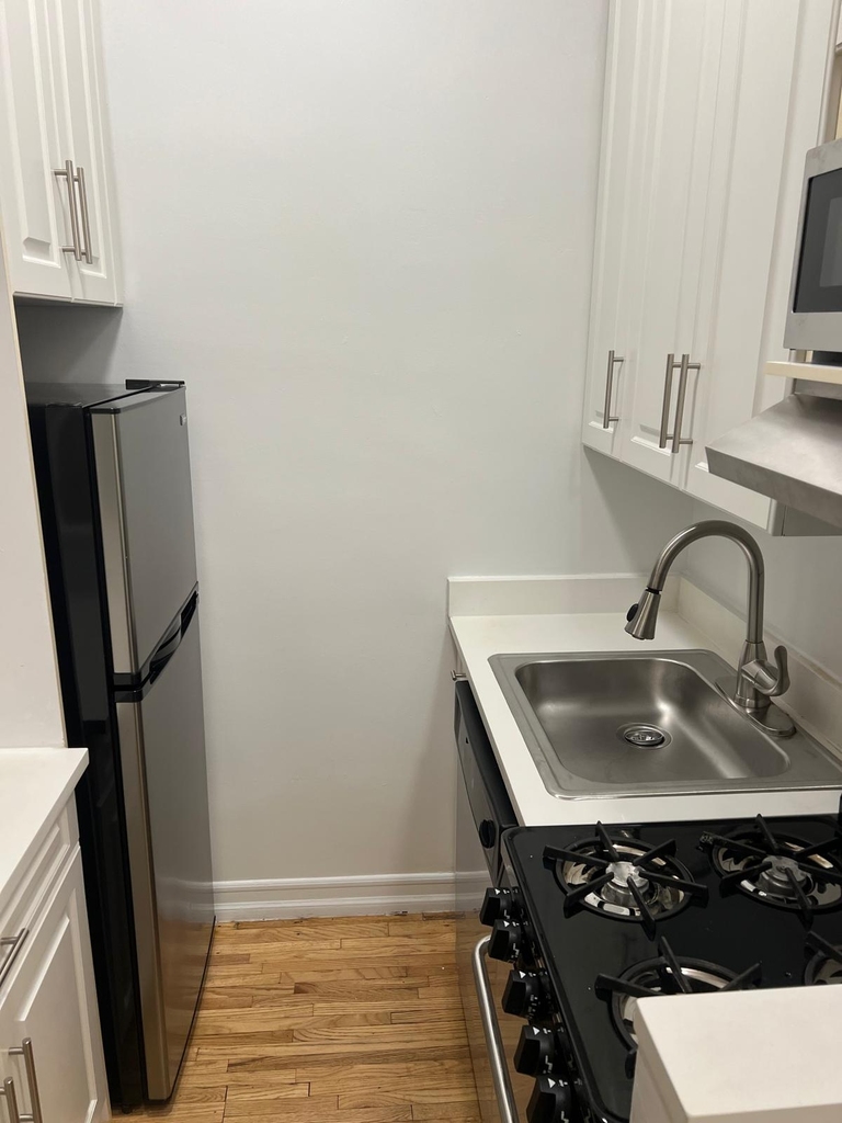 East 83rd Street - Photo 0