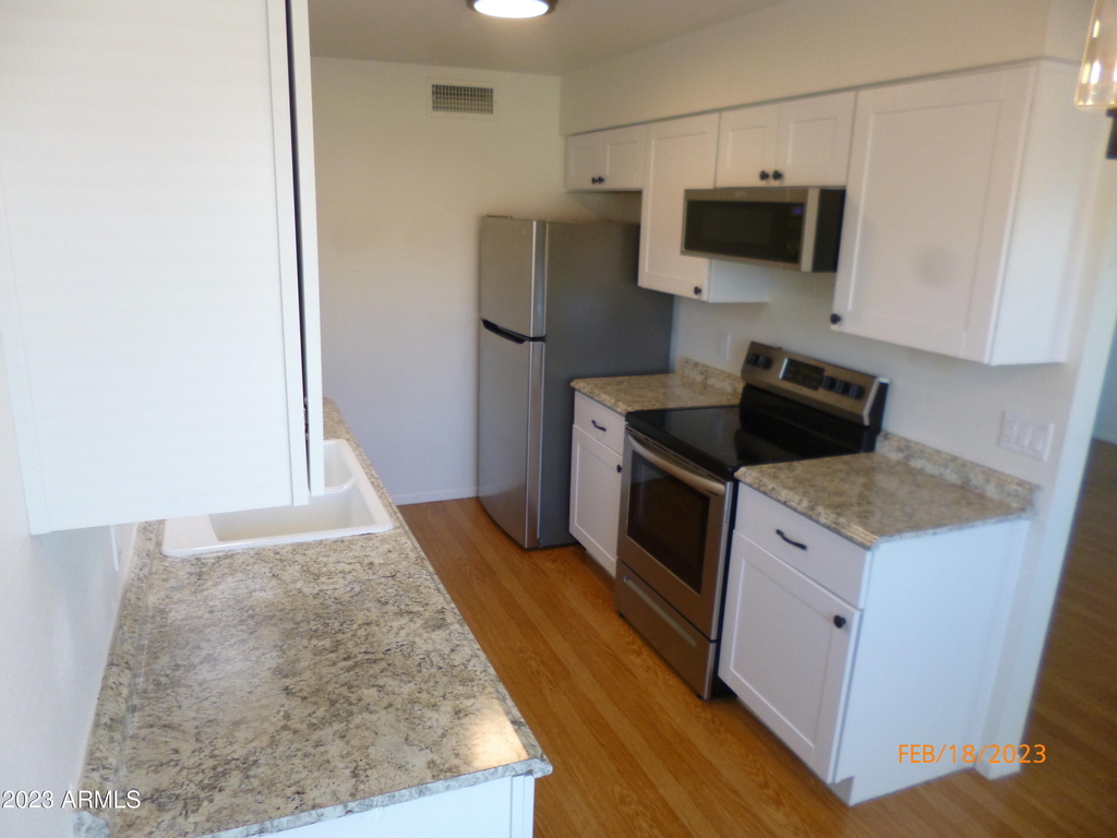 9515 W North Lane - Photo 3