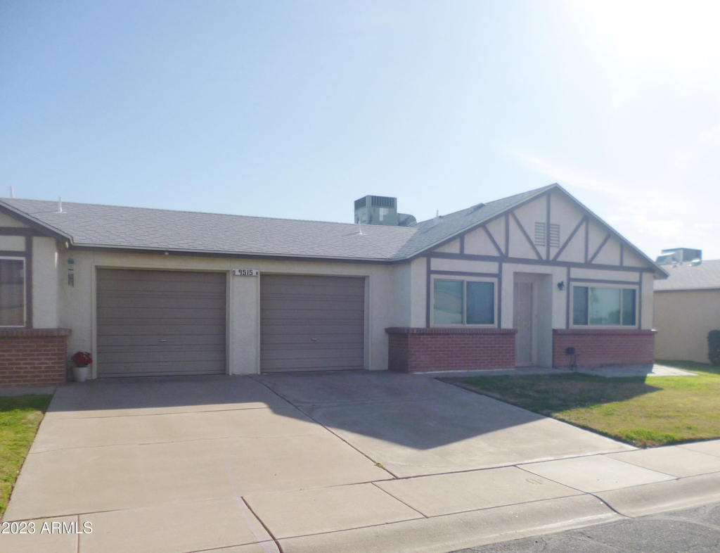9515 W North Lane - Photo 1
