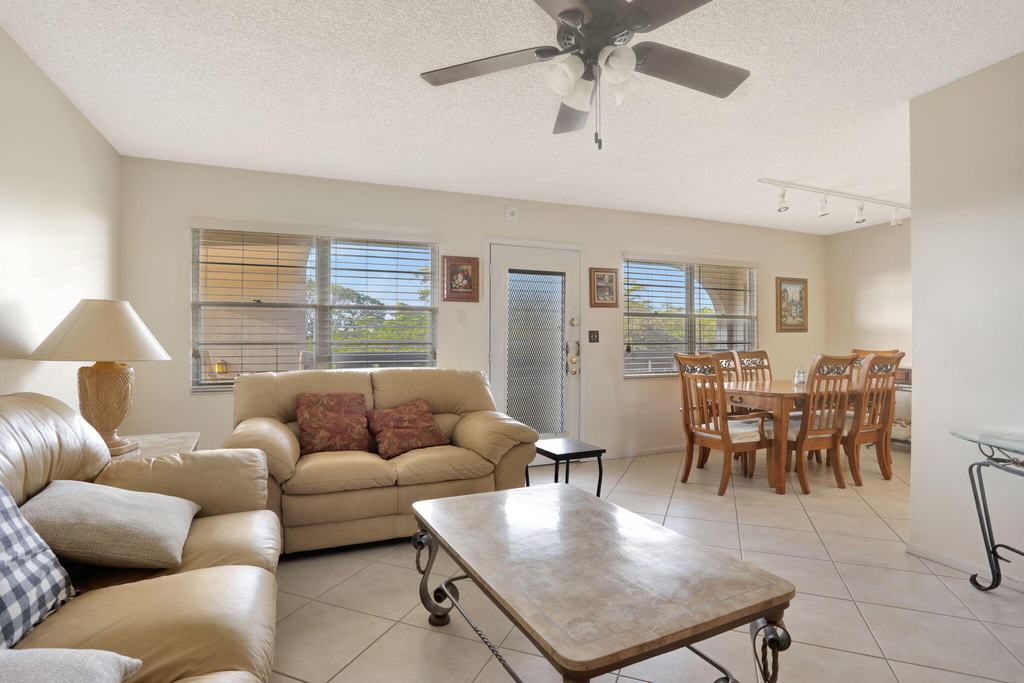 1903 Bermuda Circle - Photo 5