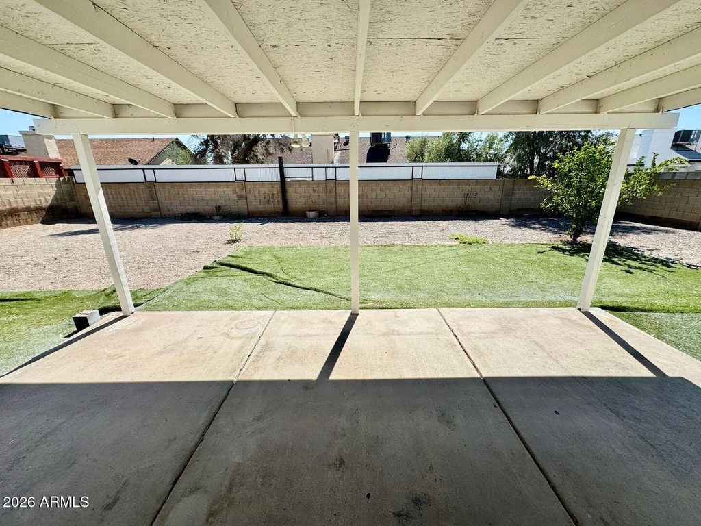 6951 W Cheryl Drive - Photo 32