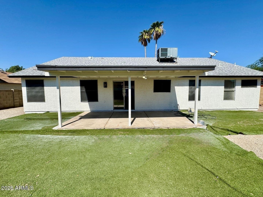 6951 W Cheryl Drive - Photo 33