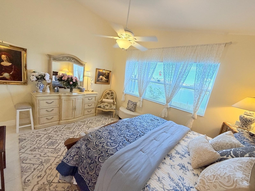 360 Nw Sunview Way - Photo 16