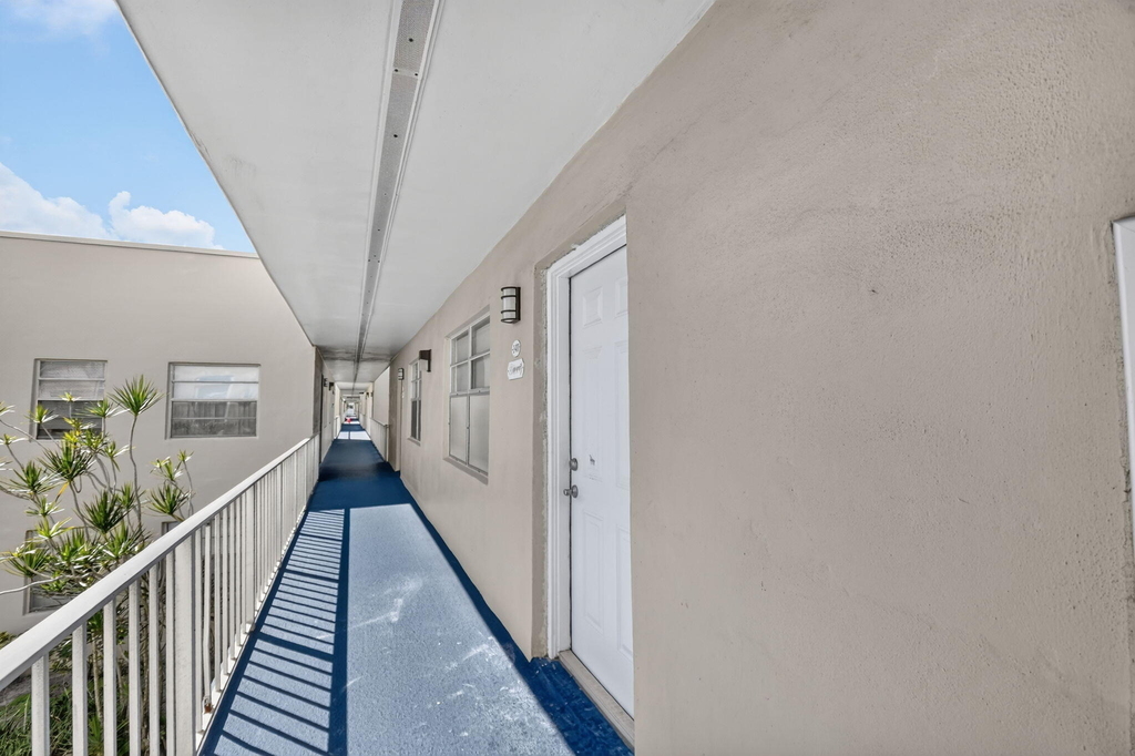 411 Burgundy I - Photo 1