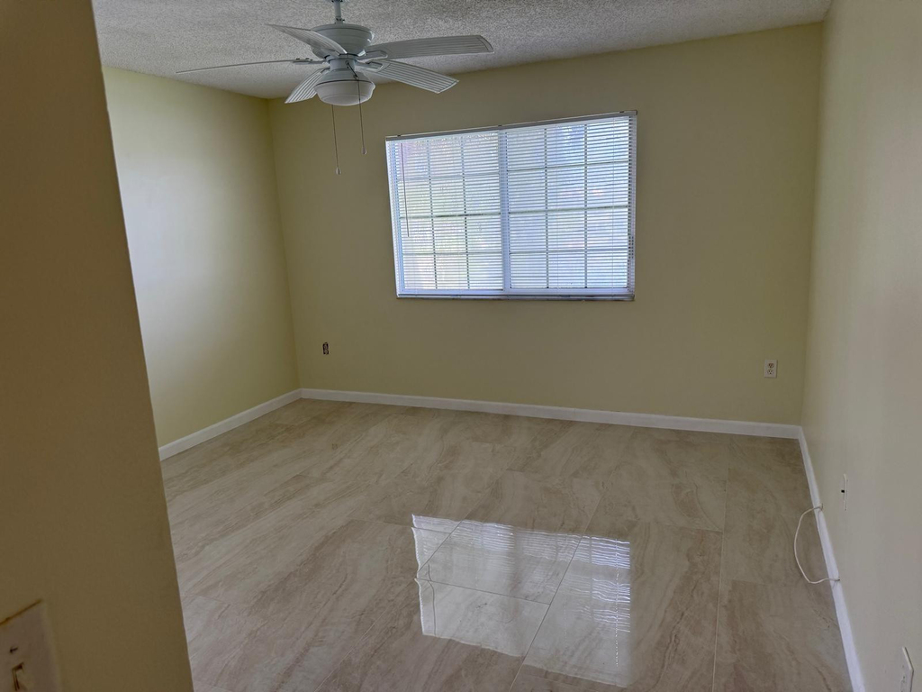 5061 Wiles Road - Photo 29