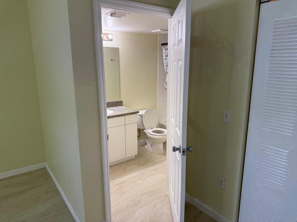 5061 Wiles Road - Photo 15