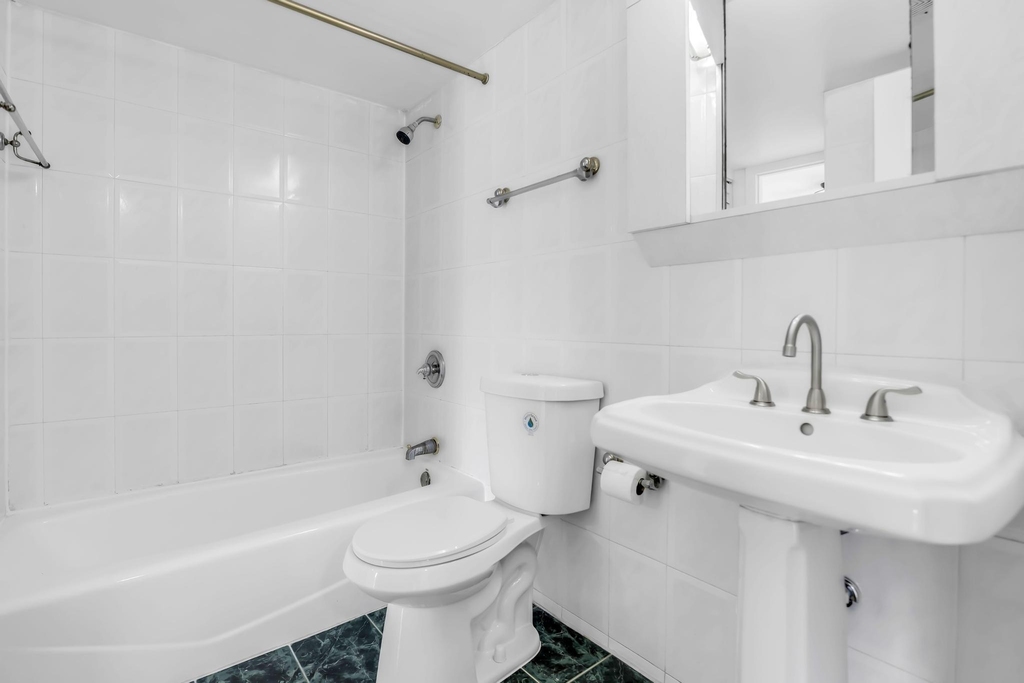 4707 Nw 7th Street - Photo 15