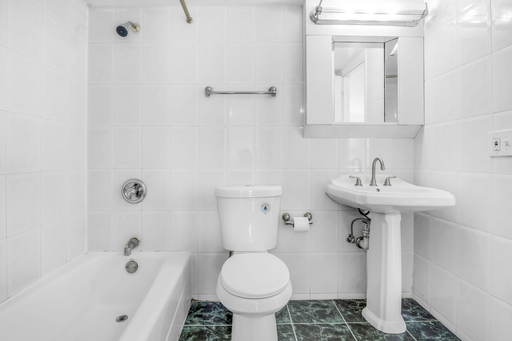 4707 Nw 7th Street - Photo 14