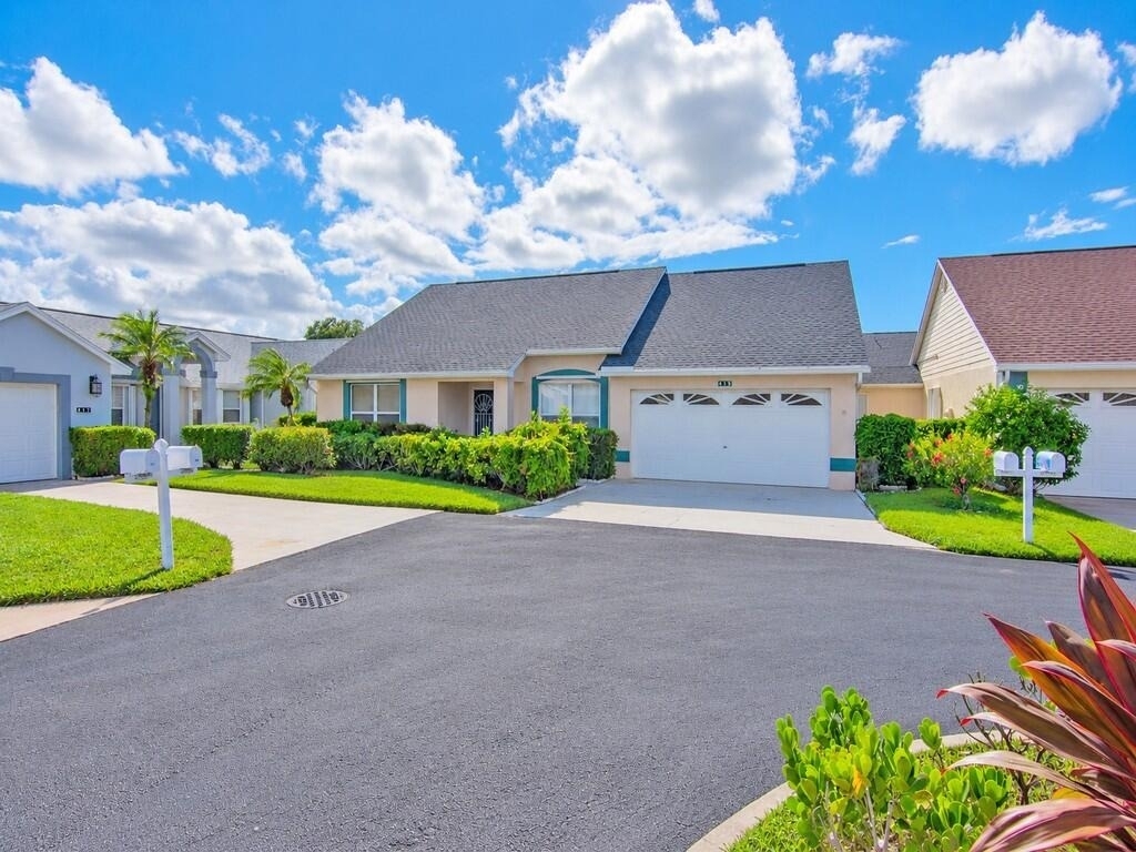 415 Nw Marsala Terrace - Photo 1