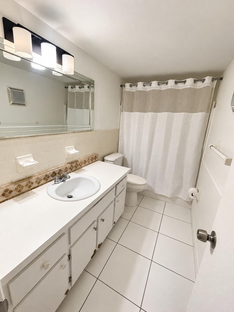 382 E Royal Palm Road - Photo 6