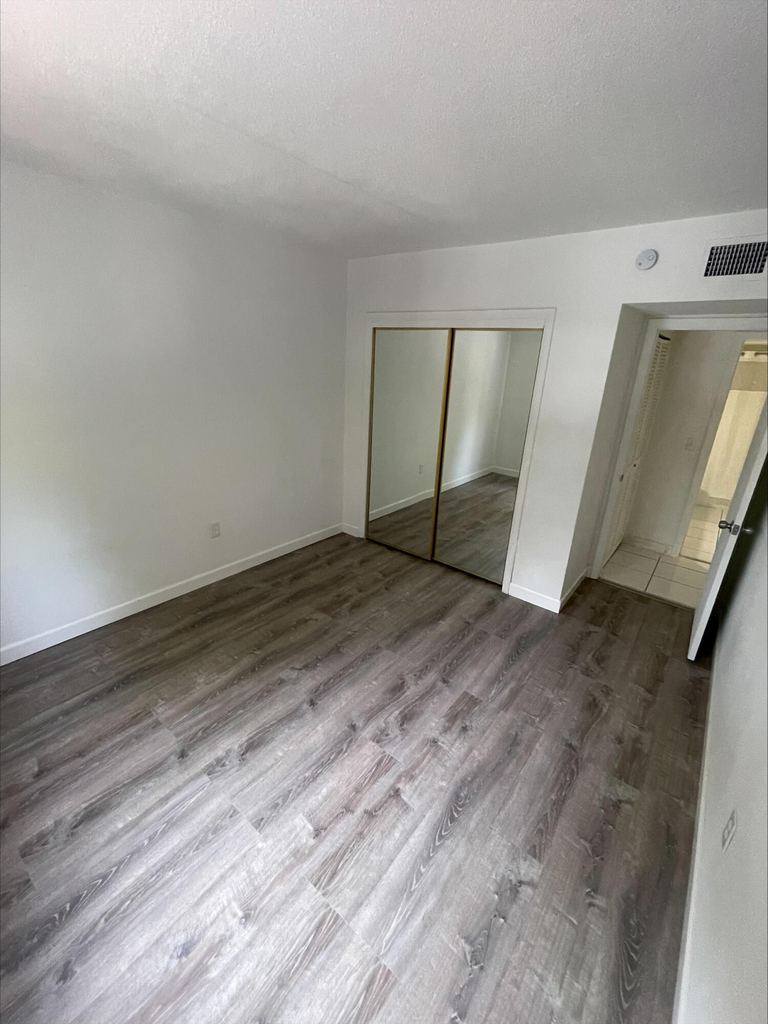 382 E Royal Palm Road - Photo 11