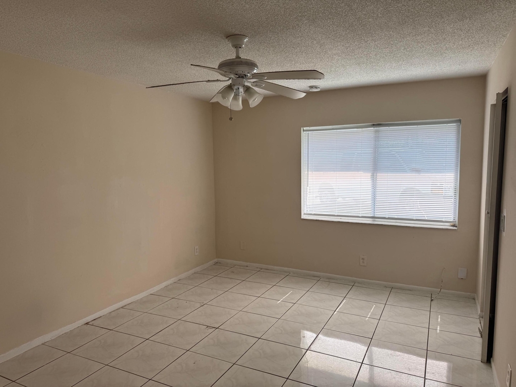 2221 Nw 56th Avenue - Photo 3