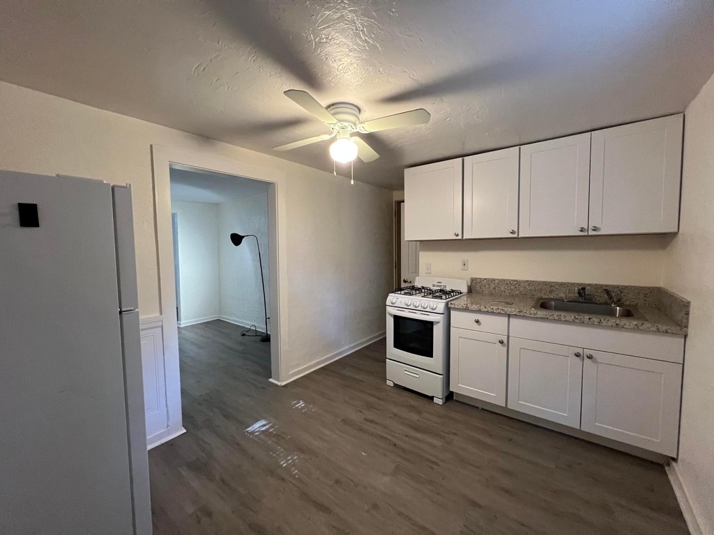 329 N K Street - Photo 7