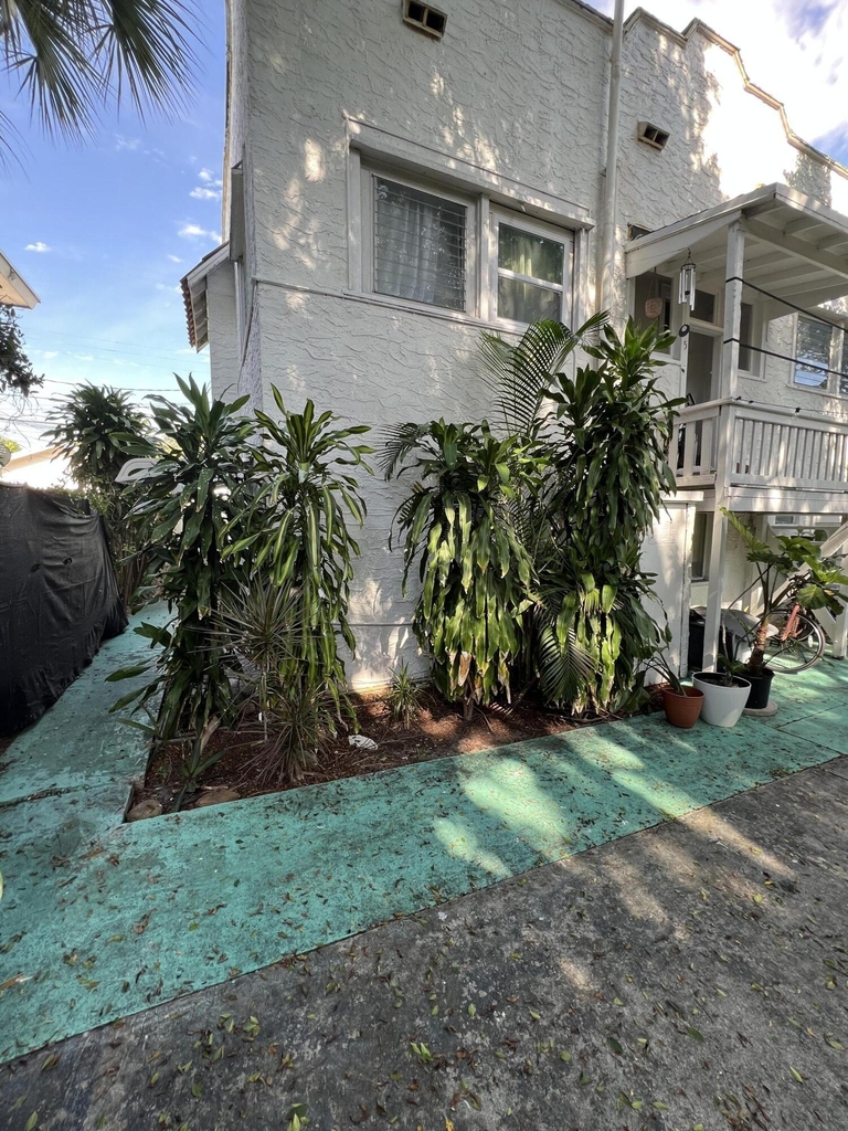 329 N K Street - Photo 6
