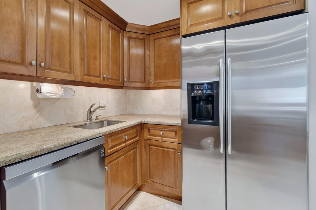 2774 S Ocean Boulevard - Photo 18