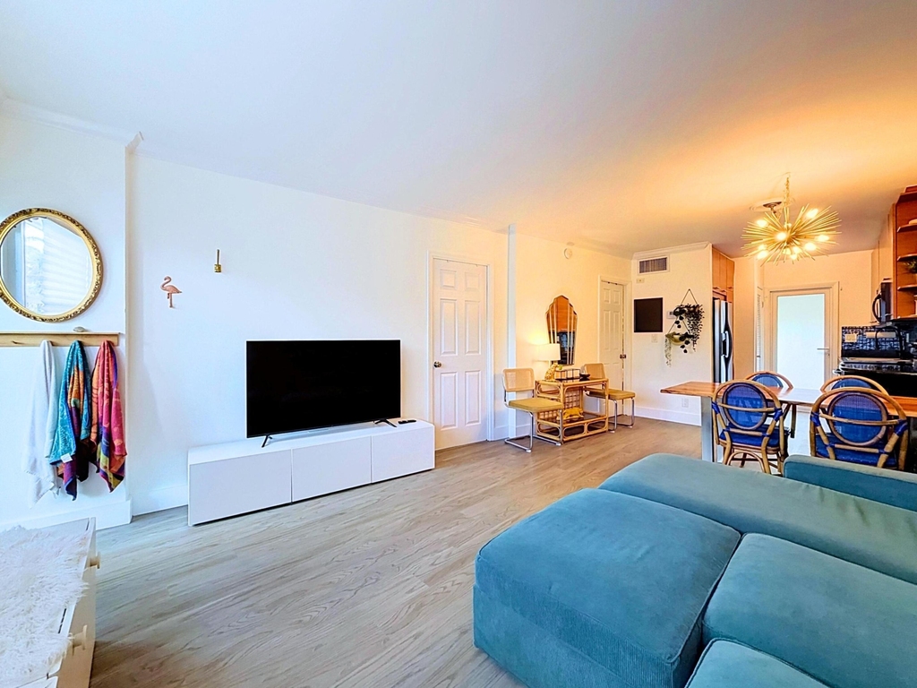 3250 Ne 28th Street - Photo 7