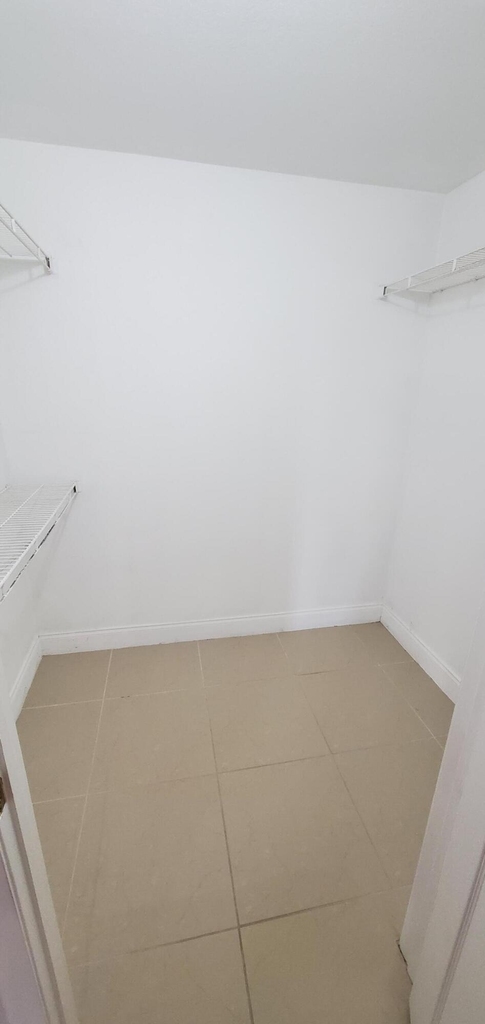 1845 Palm Cove Boulevard - Photo 17