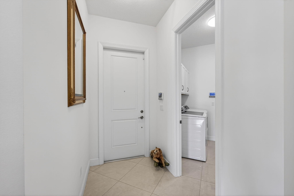 4805 Saint Armands Way - Photo 5