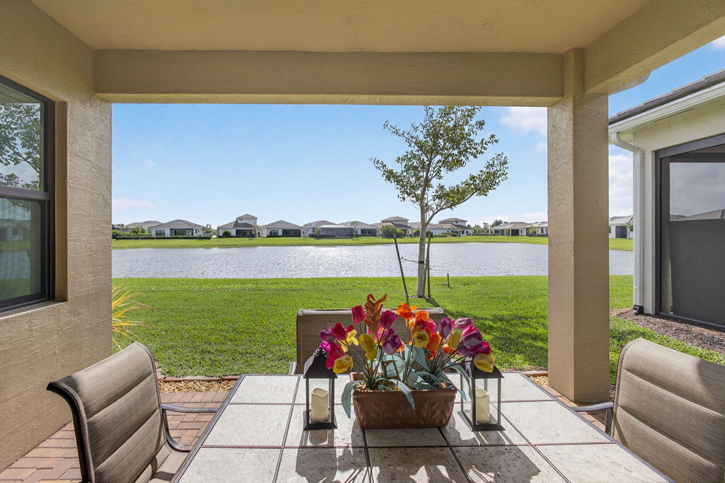 4805 Saint Armands Way - Photo 37