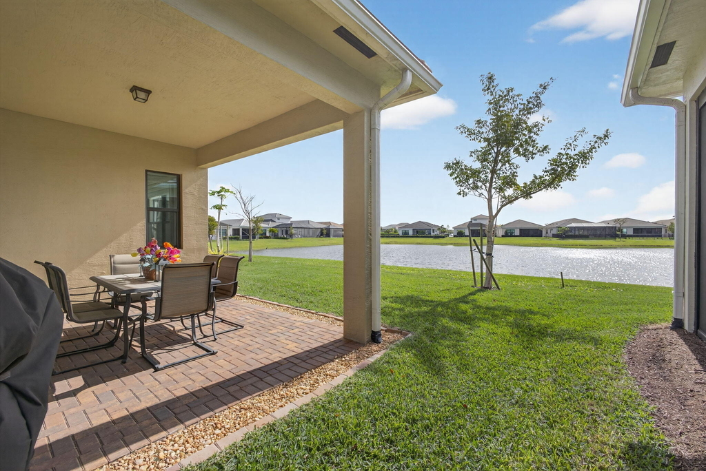 4805 Saint Armands Way - Photo 33