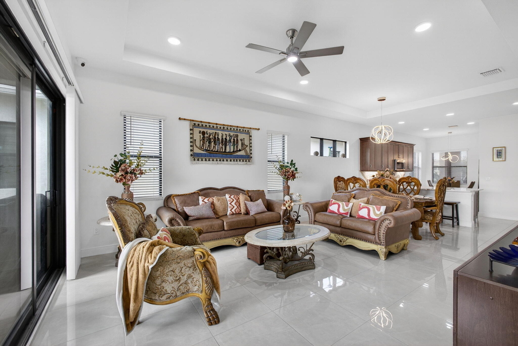 4805 Saint Armands Way - Photo 17
