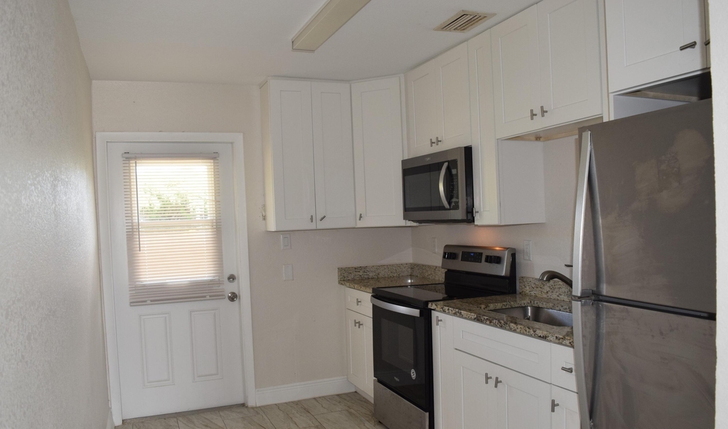 207 Southland Drive - Photo 7