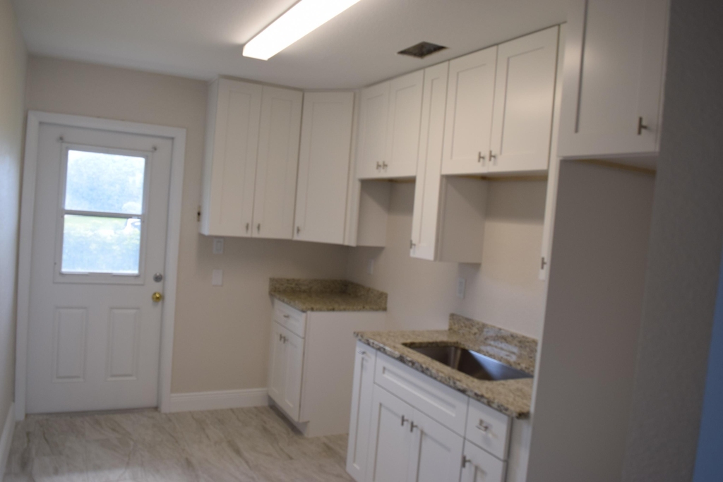 207 Southland Drive - Photo 0