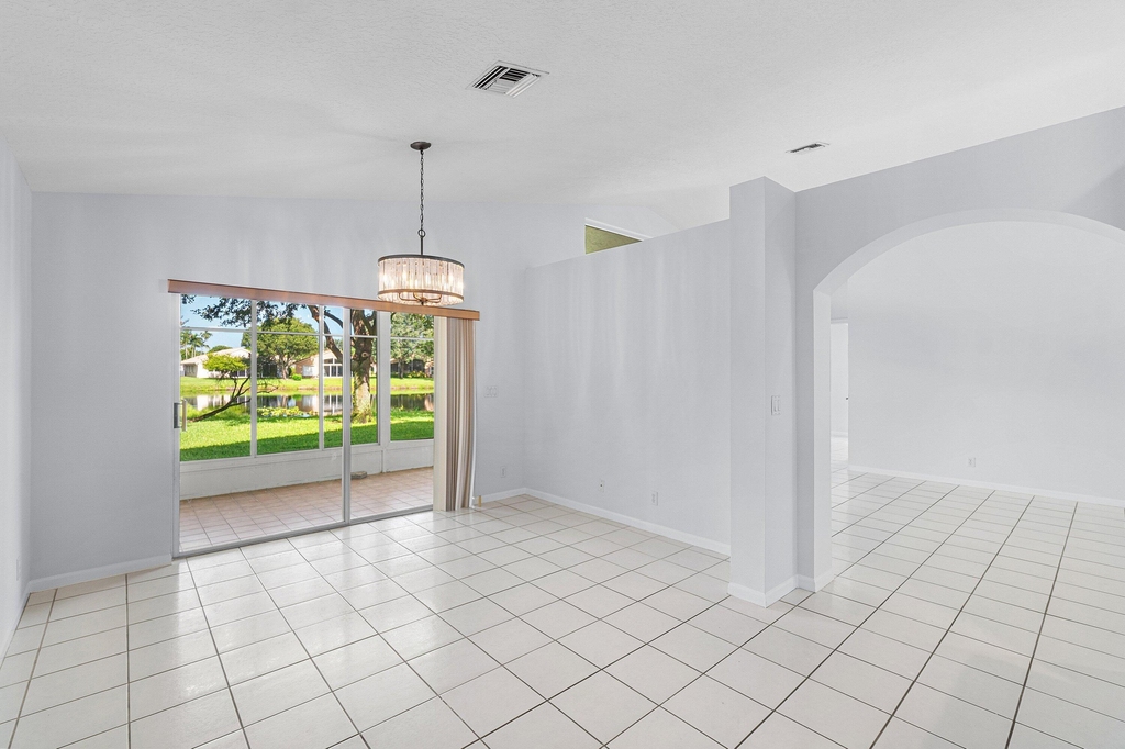 5737 Royal Club Dr. Drive - Photo 8