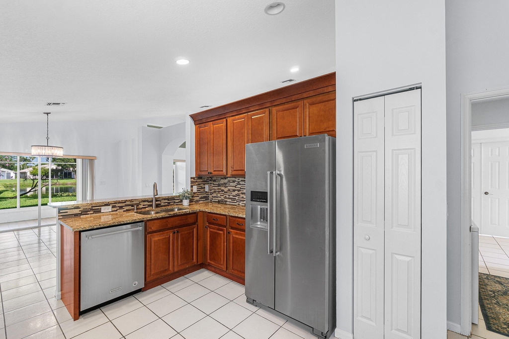 5737 Royal Club Dr. Drive - Photo 13