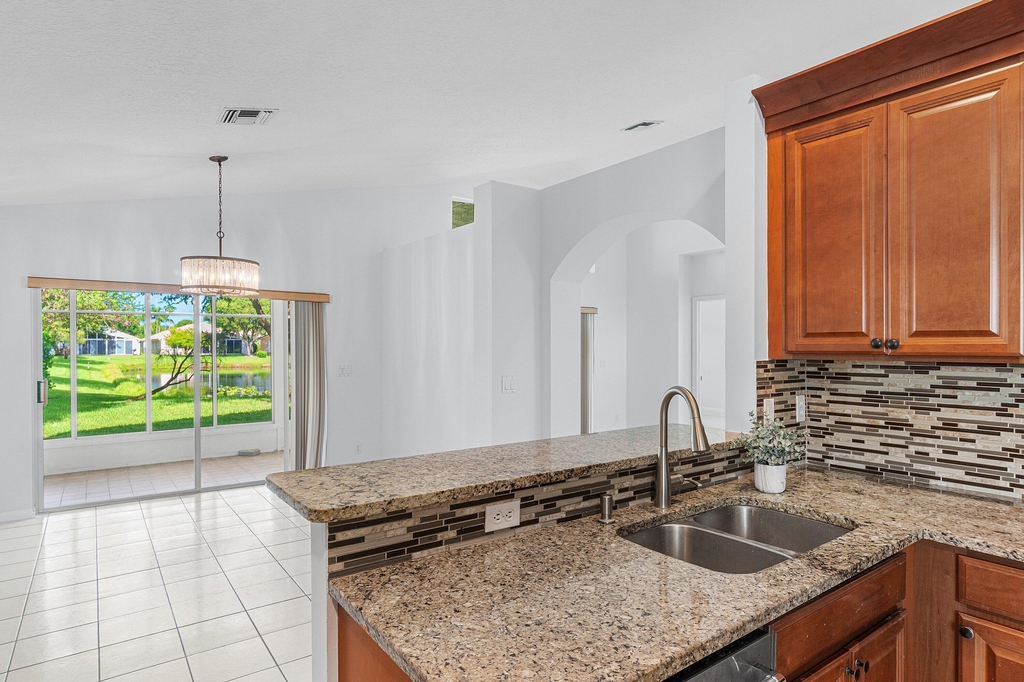 5737 Royal Club Dr. Drive - Photo 14