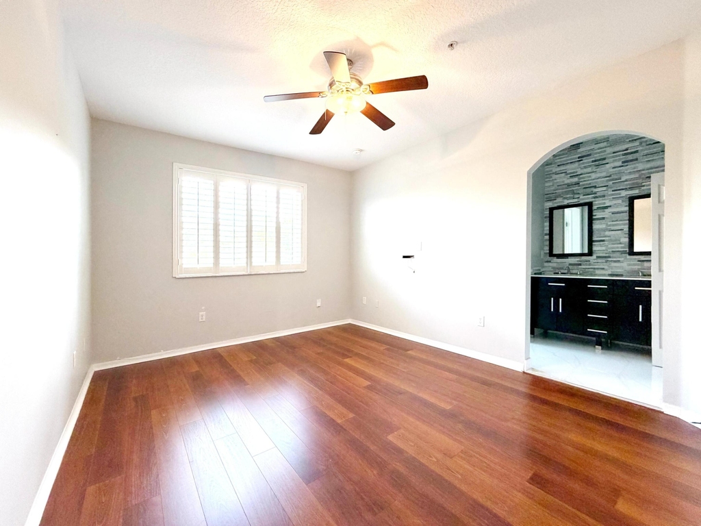 975 Sw 143rd - Photo 6