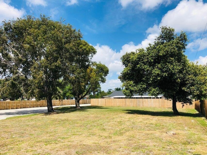 3166 Melaleuca Road - Photo 3