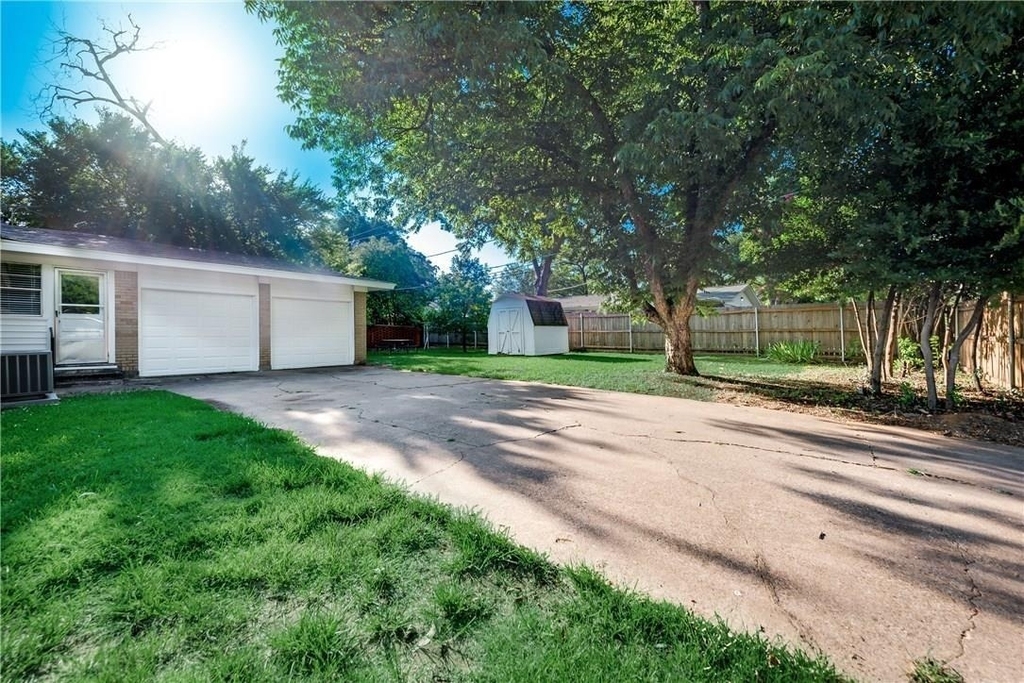 1601 Larkspur Drive - Photo 24