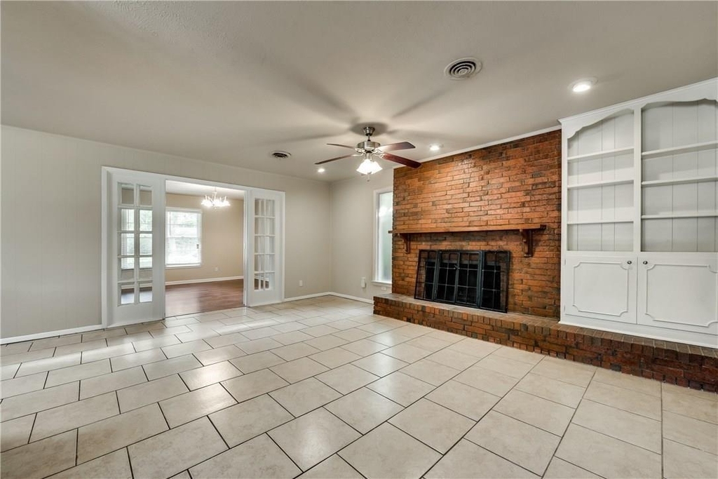 1601 Larkspur Drive - Photo 4