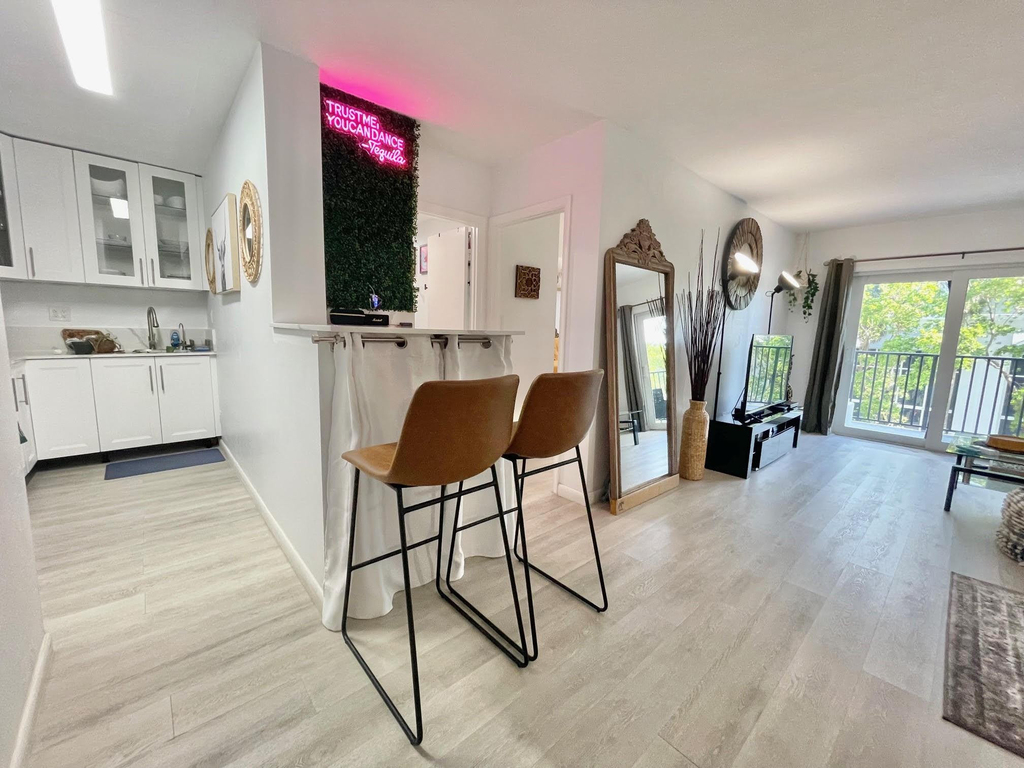 3000 Riomar Street - Photo 0