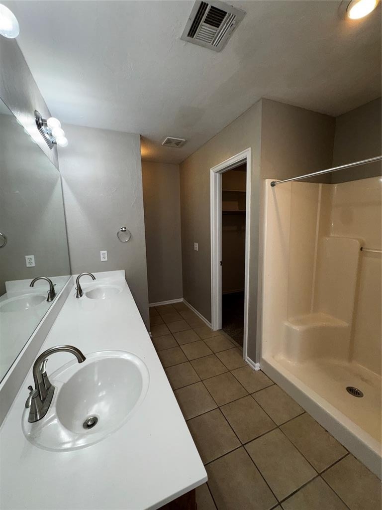 5328 Republic Drive - Photo 12