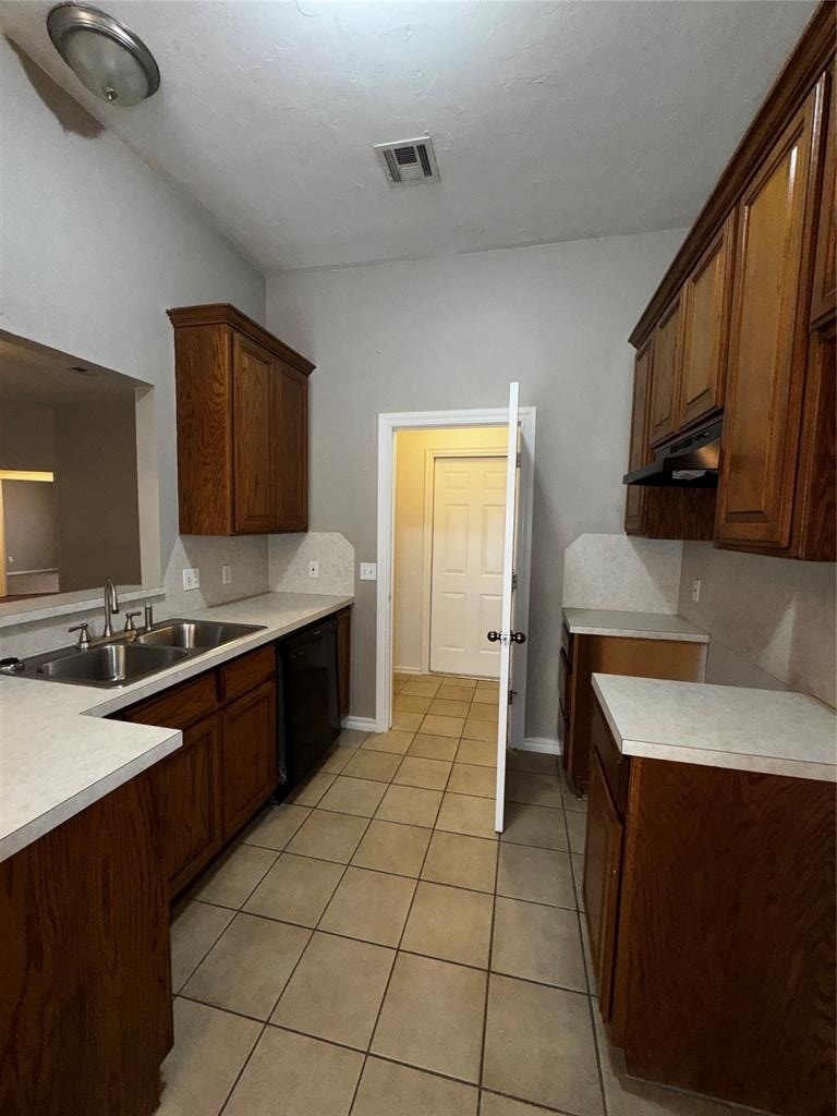 5328 Republic Drive - Photo 5
