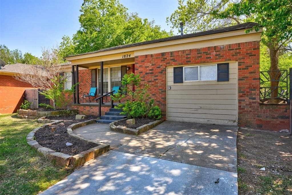 1824 Andover Court - Photo 1