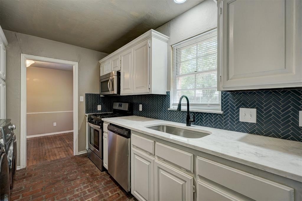 1824 Andover Court - Photo 11