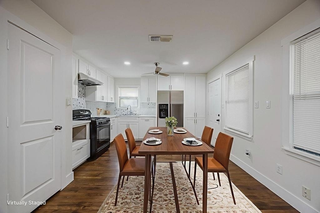 4712 Laverda Drive - Photo 3