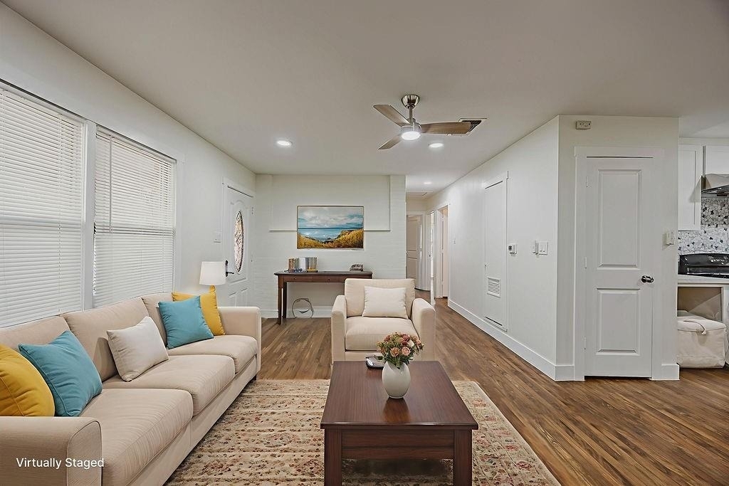4712 Laverda Drive - Photo 4