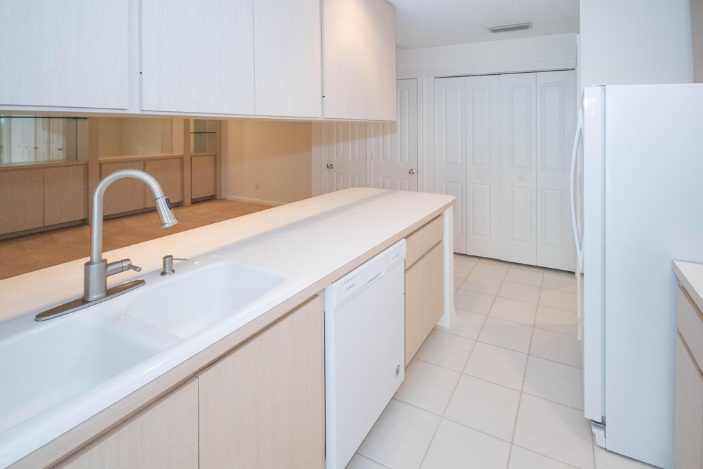 8704 Chapman Oak Court - Photo 15