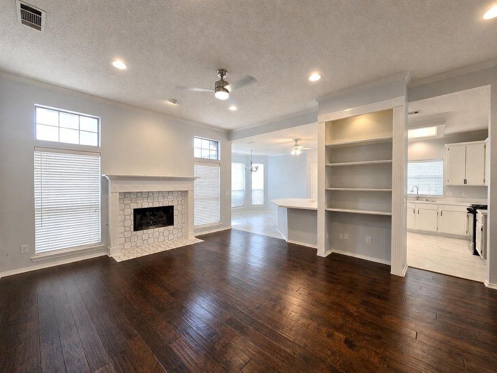 10512 Napa Valley Drive - Photo 6