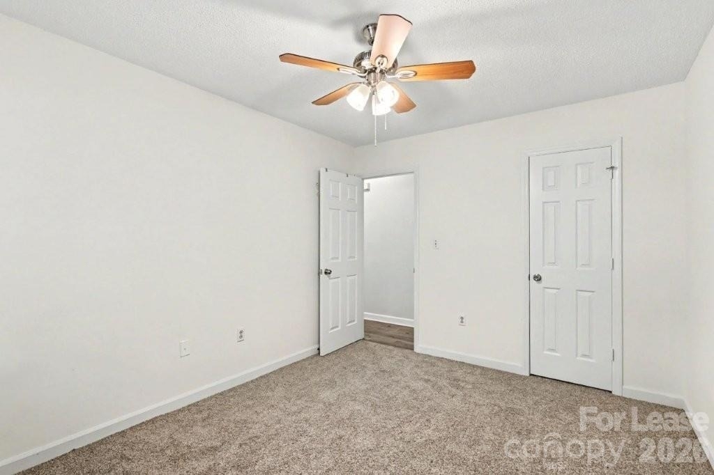 988 Cranberry Circle - Photo 14